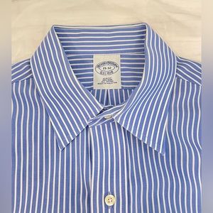 Brooks Brothers Blue Stripe Poplin 15/32 Slim Fit